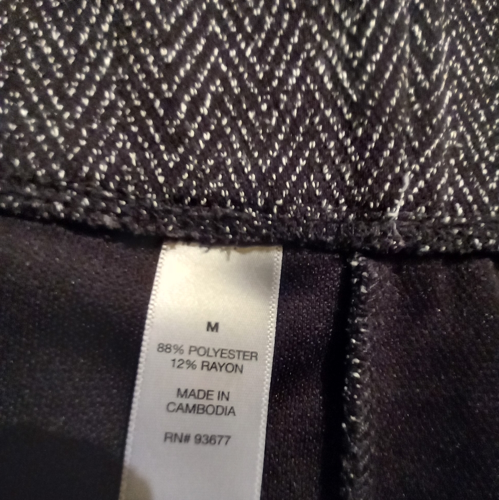 5 for $20 Women's unknown brand size medium pants - Picture 2 of 5